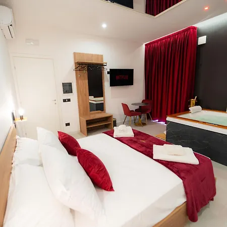 5 Stars - Exclusive Luxury With A Jacuzzi 4* Trapani