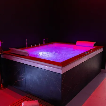 5 Stars - Exclusive Luxury With A Jacuzzi Affittacamere Trapani