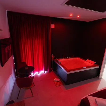 5 Stars - Exclusive Luxury With A Jacuzzi 4*