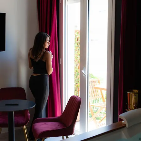 5 Stars - Exclusive Luxury With A Jacuzzi Affittacamere 4*